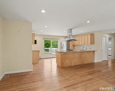42 County Street - Photo Thumbnail 6