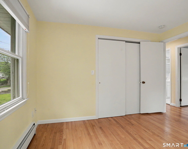42 County Street - Photo Thumbnail 12