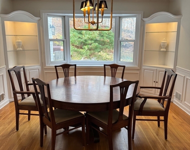 91 Raymond Street - Photo Thumbnail 8
