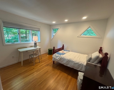 91 Raymond Street - Photo Thumbnail 14