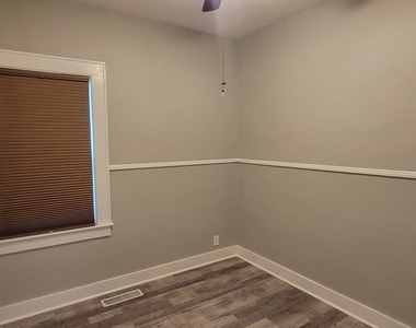 96 Berlin Avenue - Photo Thumbnail 5