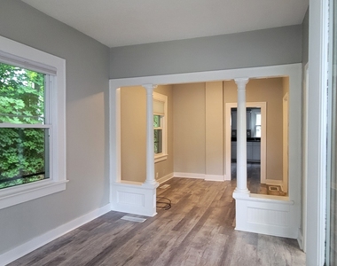 96 Berlin Avenue - Photo Thumbnail 1