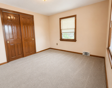 22 Leaf Avenue - Photo Thumbnail 8