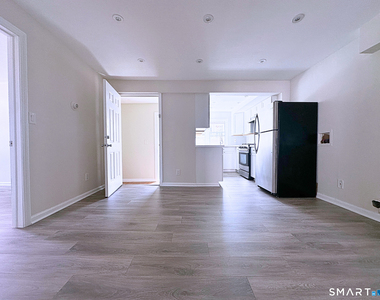 13 13 Bartlett Street - Photo Thumbnail 15