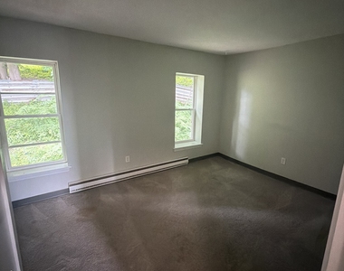 44 Willow Street - Photo Thumbnail 2