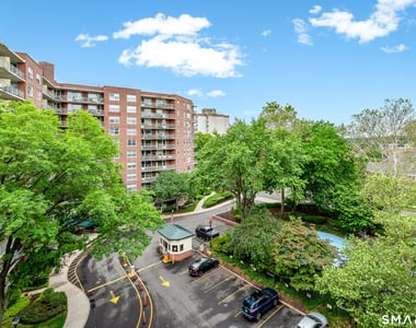 91 Strawberry Hill Avenue - Photo Thumbnail 12