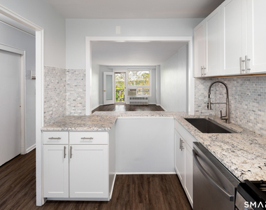 91 Strawberry Hill Avenue - Photo Thumbnail 9