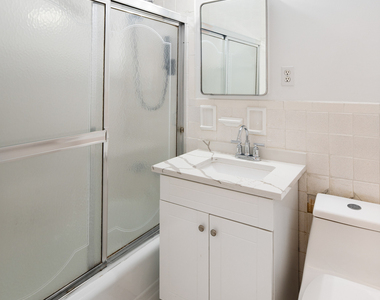 91 Strawberry Hill Avenue - Photo Thumbnail 7