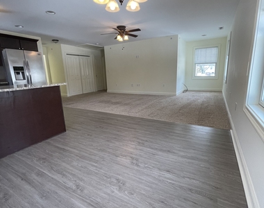 157 Main Street - Photo Thumbnail 8
