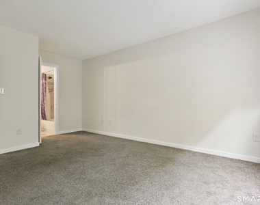 1425 Quinnipiac Avenue - Photo Thumbnail 10