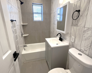34-35 42nd Street - Photo Thumbnail 12