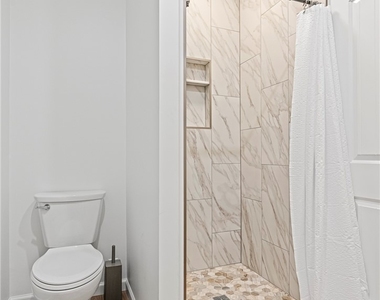 419 Hastings St - Photo Thumbnail 23