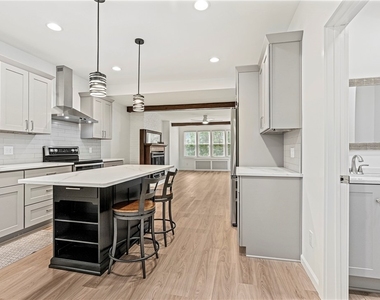 419 Hastings St - Photo Thumbnail 10
