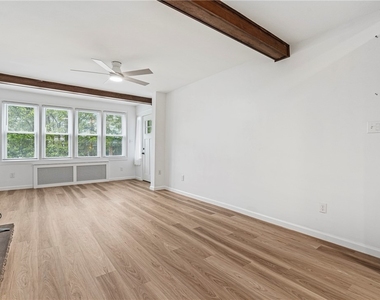 419 Hastings St - Photo Thumbnail 5