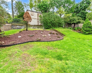 419 Hastings St - Photo Thumbnail 28