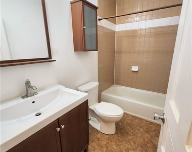 5326 Butler St - Photo Thumbnail 2