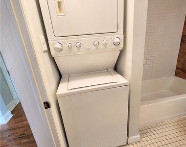 5222 Butler St - Photo Thumbnail 3