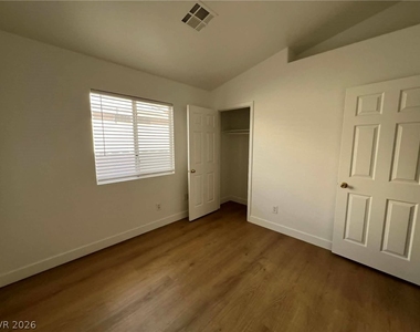 7116 Old Village Avenue - Photo Thumbnail 16