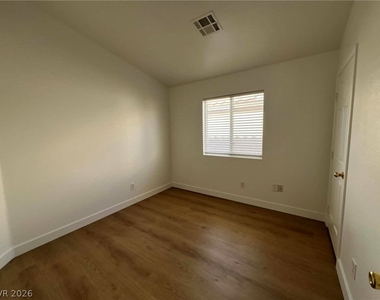 7116 Old Village Avenue - Photo Thumbnail 15
