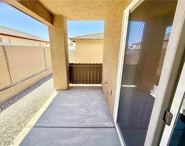 1081 S Quartzite Avenue - Photo Thumbnail 3