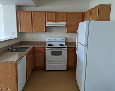 2010 Rancho Lake Drive - Photo Thumbnail 13