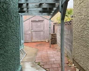 2274 Sabroso Street - Photo Thumbnail 3