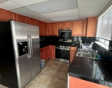 2274 Sabroso Street - Photo Thumbnail 10