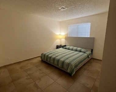 2274 Sabroso Street - Photo Thumbnail 12