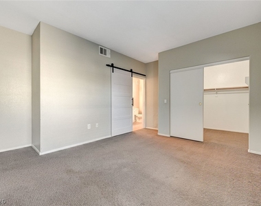 1401 N Michael Way - Photo Thumbnail 14