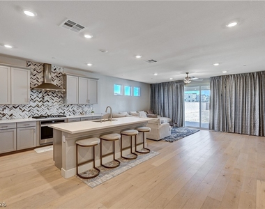 7572 Mount Spokane Court - Photo Thumbnail 2