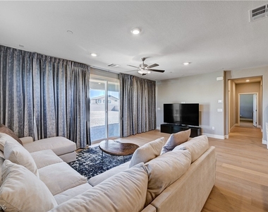 7572 Mount Spokane Court - Photo Thumbnail 3