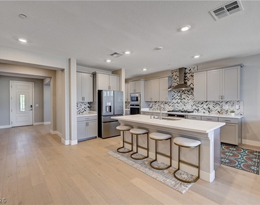 7572 Mount Spokane Court - Photo Thumbnail 5