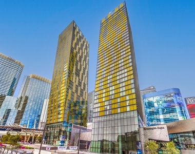 3726 Las Vegas Boulevard - Photo Thumbnail 6