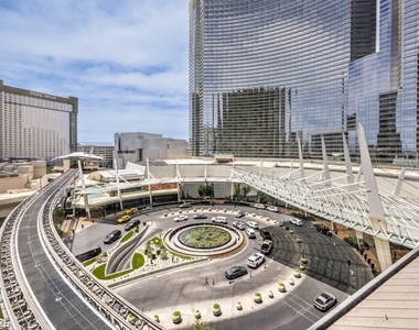 3726 Las Vegas Boulevard - Photo Thumbnail 12
