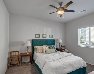 4456 Stardust Moon Avenue - Photo Thumbnail 14