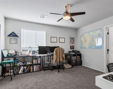 4456 Stardust Moon Avenue - Photo Thumbnail 27