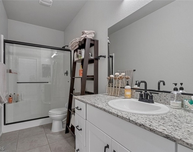 4456 Stardust Moon Avenue - Photo Thumbnail 16