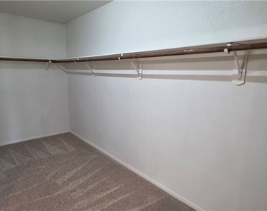 3358 Hillside Garden Drive - Photo Thumbnail 32