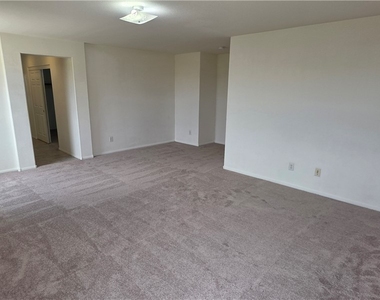 3358 Hillside Garden Drive - Photo Thumbnail 27