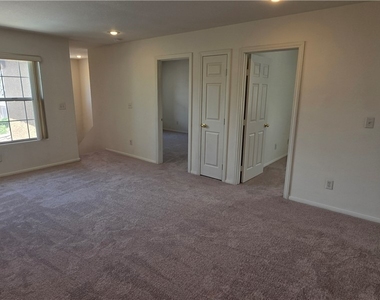 3358 Hillside Garden Drive - Photo Thumbnail 16
