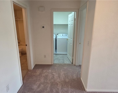 3358 Hillside Garden Drive - Photo Thumbnail 17