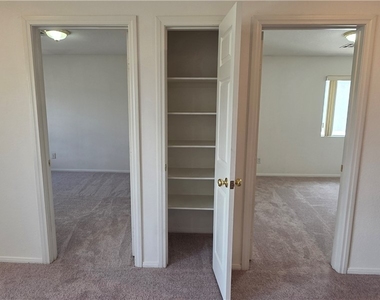 3358 Hillside Garden Drive - Photo Thumbnail 34