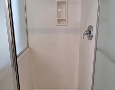3358 Hillside Garden Drive - Photo Thumbnail 30