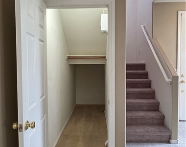 3358 Hillside Garden Drive - Photo Thumbnail 11