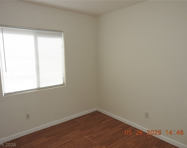 3732 Stowe Creek Avenue - Photo Thumbnail 20