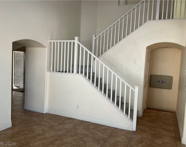 172 Timberline Desert Court - Photo Thumbnail 4