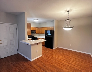 1830 N Buffalo Drive - Photo Thumbnail 14