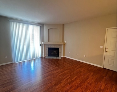 1830 N Buffalo Drive - Photo Thumbnail 15
