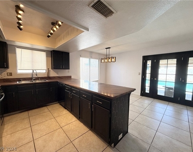 2066 Waverly Circle - Photo Thumbnail 28