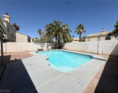 2066 Waverly Circle - Photo Thumbnail 18